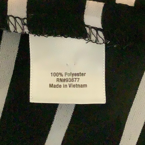 🦋A.N.A size Large sleeveless sheer scoop neck top - Picture 7 of 8